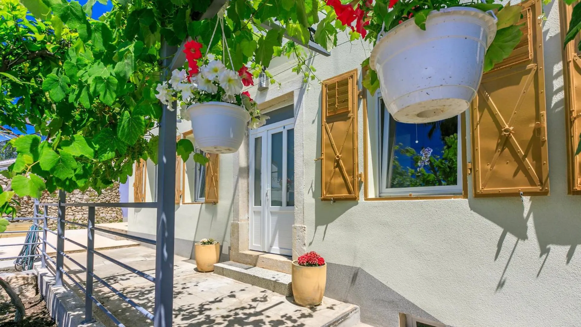 Tinac Villa Crikvenica 0*,